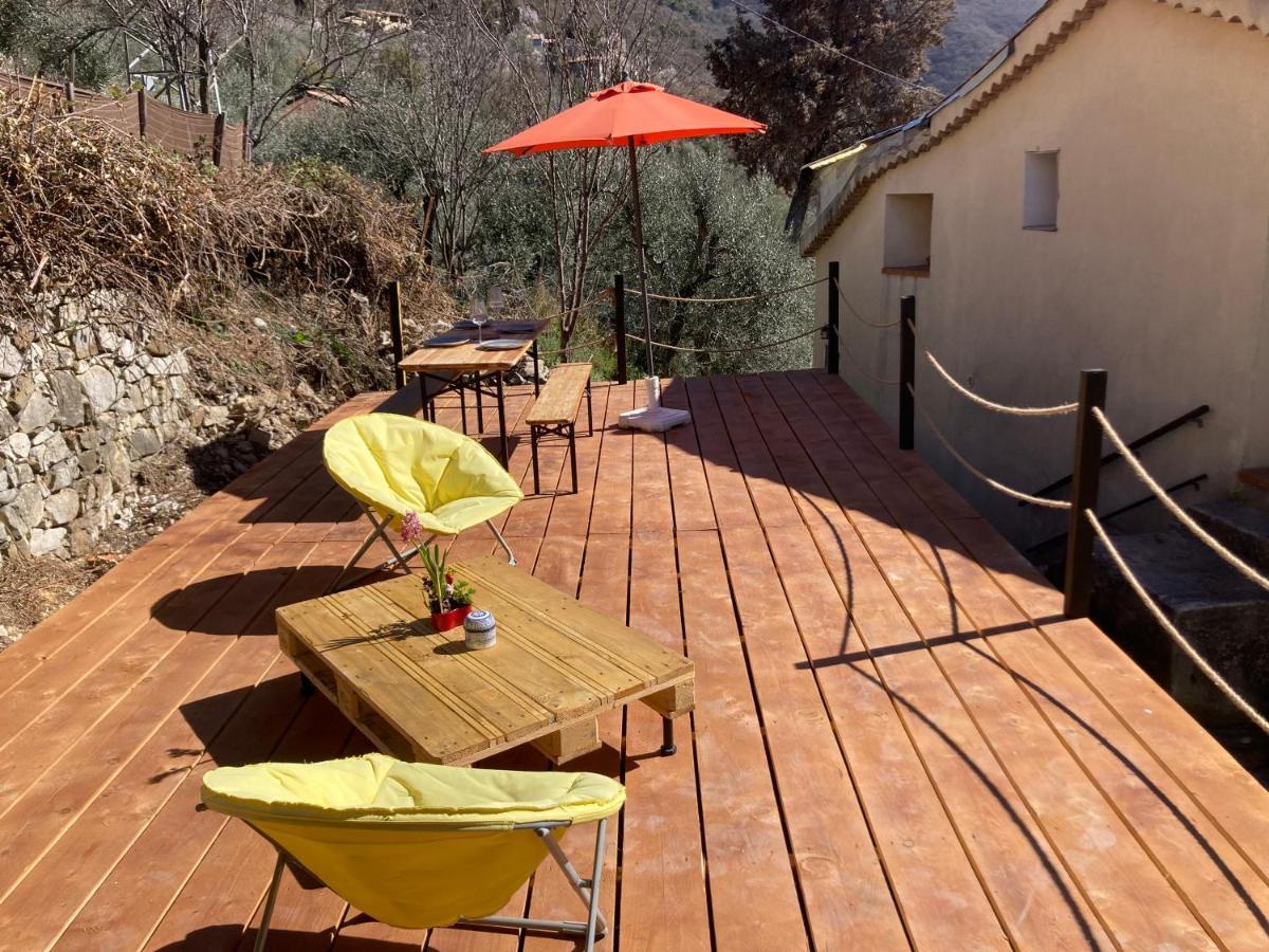 Vila Ti Kaz Papang Peille Exteriér fotografie
